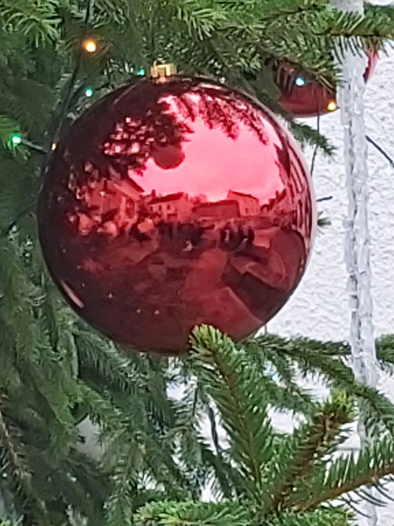 Reflection in a bauble